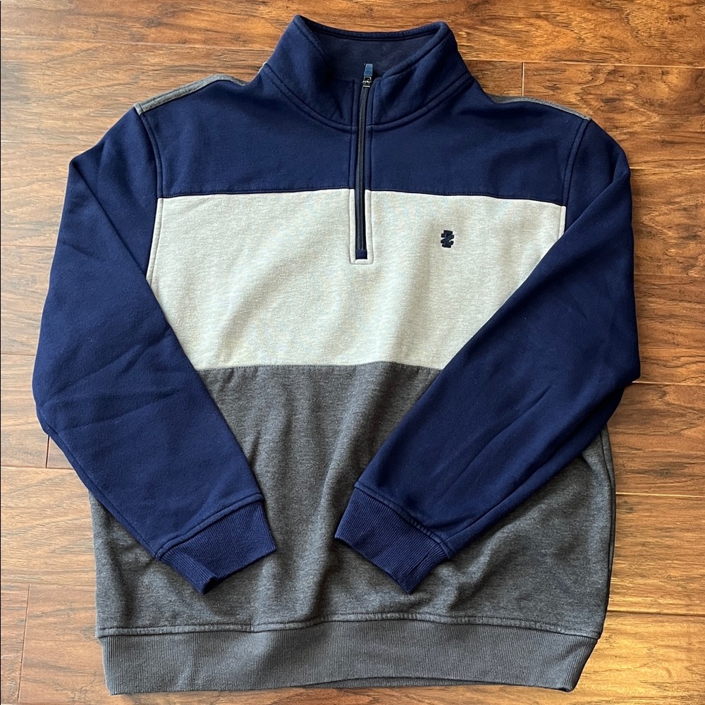 Izod Men's Blue and Gray Quarter Zip Fleece